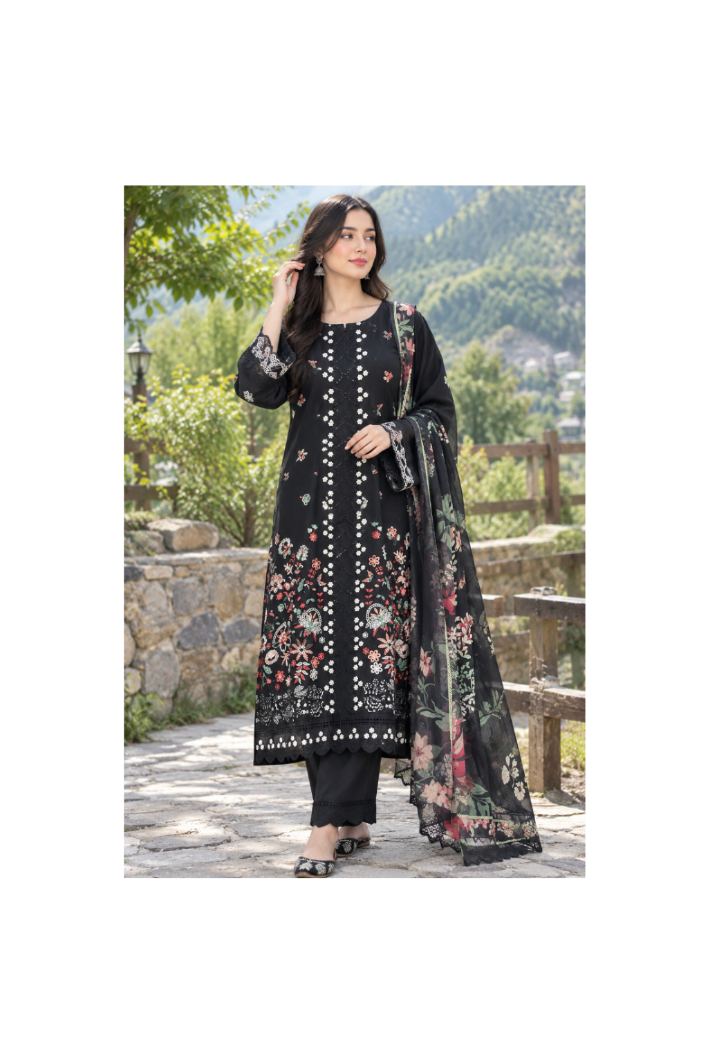 Sophisticated Black Floral Embroidered 3-Piece Lawn Suit