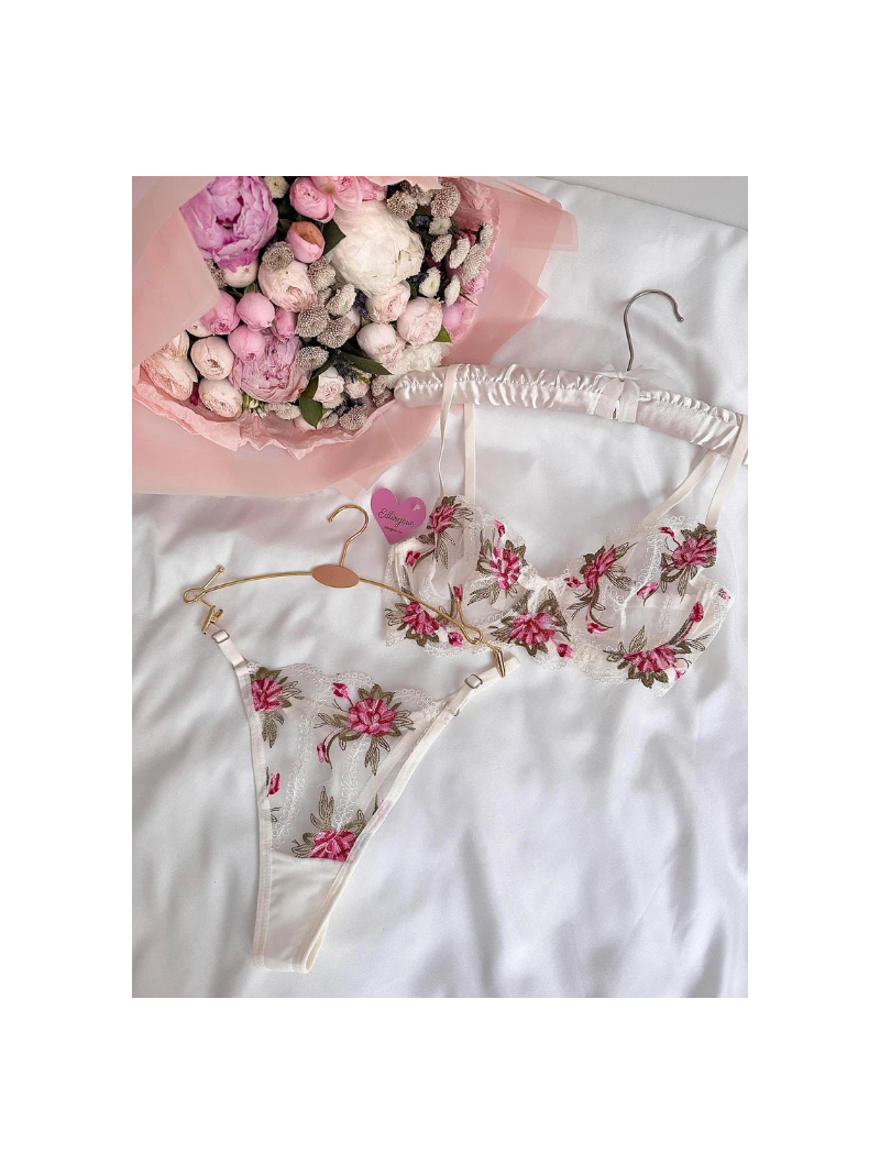 Ivory Blossom Set White