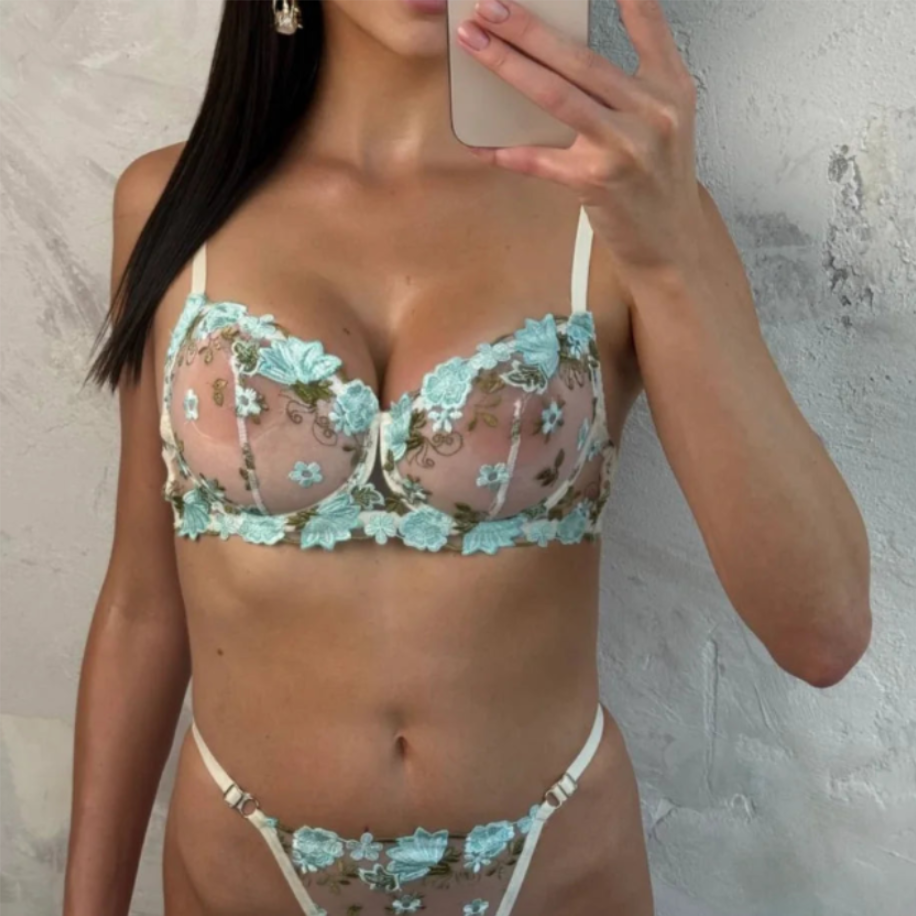 DELICATE LACE SET TURQUOISE